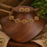 Sun Bloom Emerald Necklace (Green)