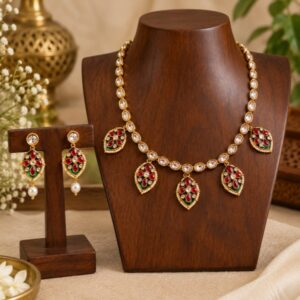 Leaf Motif Kundan Set